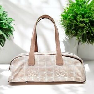 CHANEL Travel Line Nylon/Leather Hand Bag 🔥😍❤️